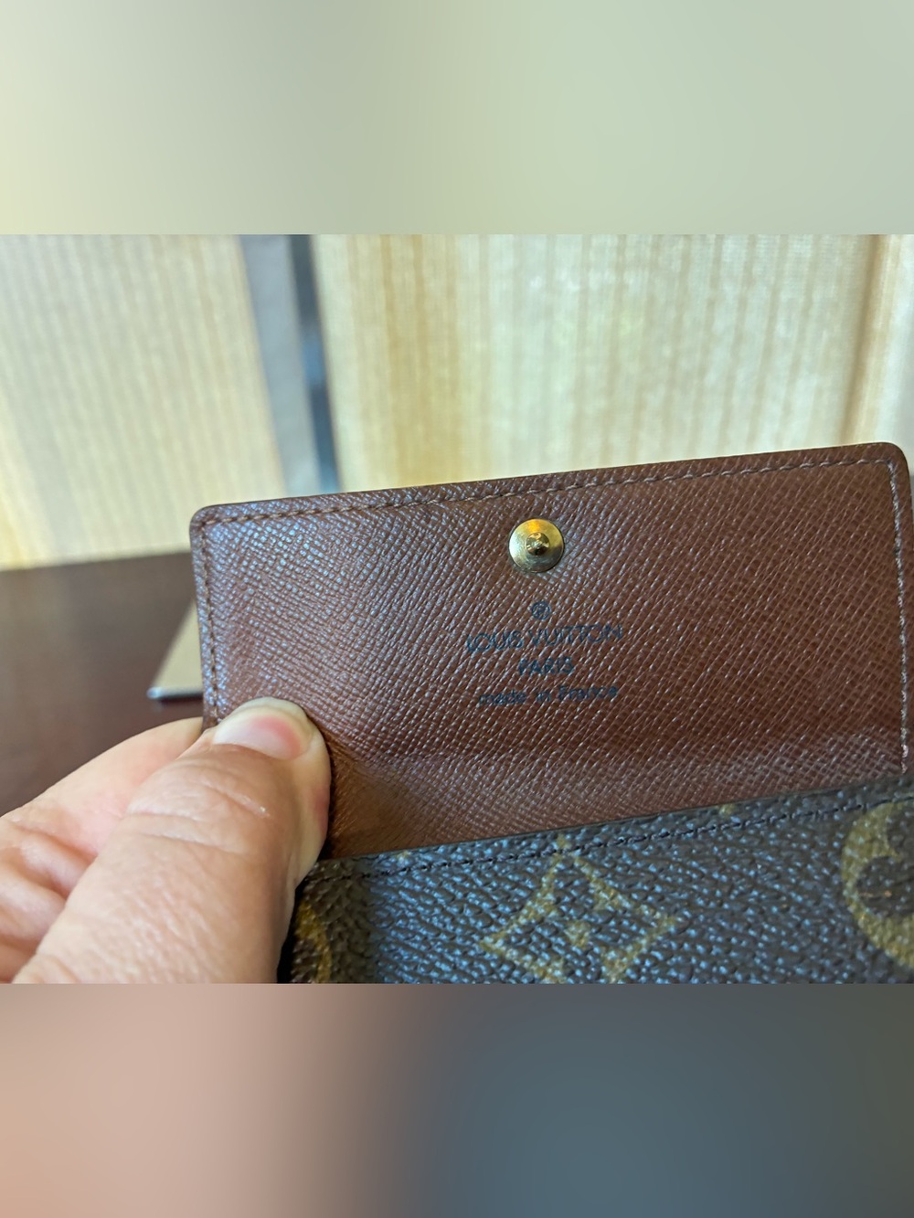Louis Vuitton Key Wallet - Picture 5 of 8